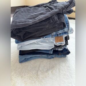 Selling a lot of Jeans size small & 6 or 8